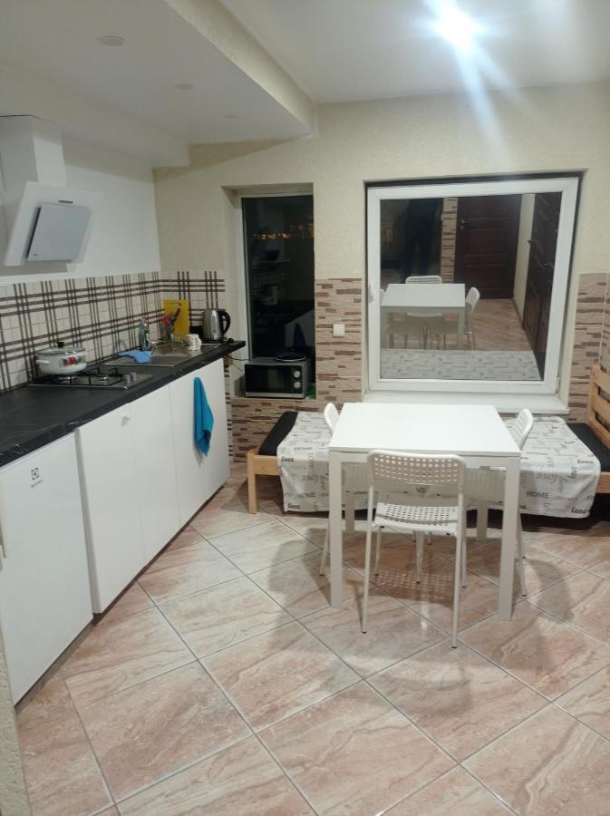 Apartment Parking Loft Akaciju VNO Dış mekan fotoğraf